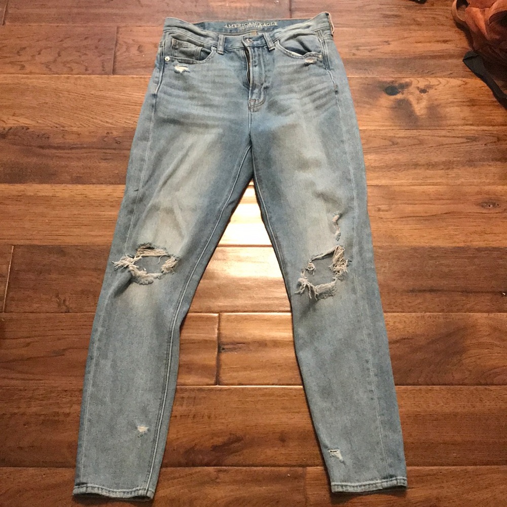 American eagle mom jeans